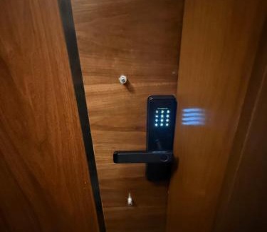 Al Faisaliyah Apartment | شقة بغرفة نوم و صالة بمدخل برمز سري