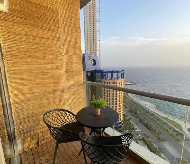 Ash Shati Apartment | شقة فاخرة بإطلالة بحرية في داماك