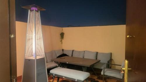 Riyadh Apartment | شقة فاخرة Vip غرفتين وجلسة خارجية - وصول ذاتي