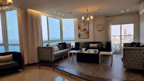 Ash Shati Apartment | شقة مطلة على البحر والفورمولا ببرج المسارات