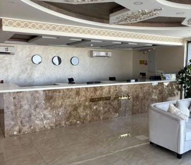 Nejran Hotel | شقق أسس غين للشقق المخدومة