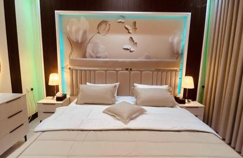 Taif Apartment | شقق فندقية جديدة متعددة الاحجام ديكور فخم مدخل ذكي
