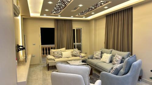 As-Salam Apartment | شقه راقيه للعائلات فقط مكيفه بالكامل بكمبوند مون سيتى بالعبور