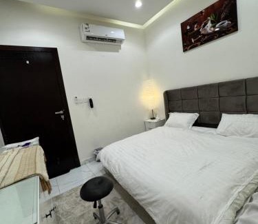 Hafr Al Batin Apartment | شقه غرفه وصاله مطله vip