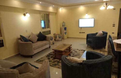Pyramids Gardens Apartment | عماره ٣ ص
