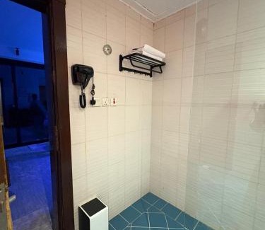 Al Shifa Apartment | غرفه انيقه وناعمه