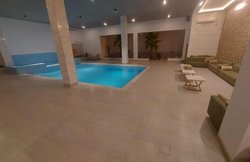 Ar Rass Bed & Breakfast | غرف قاعة وشاليه ومسبح ماز