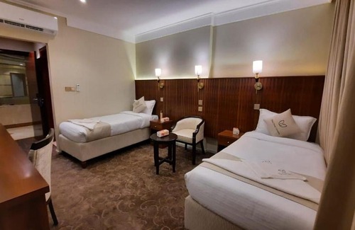 60th Street Hotel | فندق دياري السعد