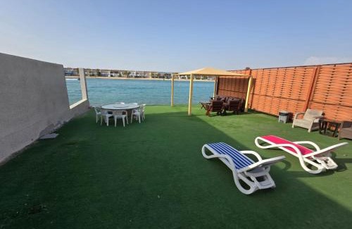 Dhahban Villa | فيلا هابى بيتش شاطئ خاص