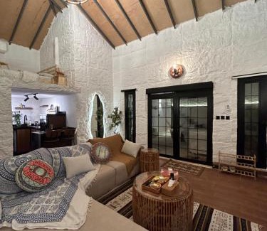 Riyadh Apartment | كابينة دورين بوهيمي وجاكوزي كبير