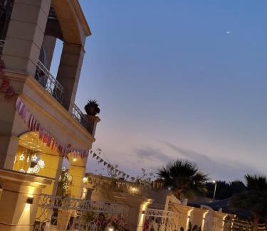 Unaizah Villa | منتجع القصر الأبيض