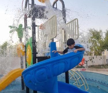 Unaizah Villa | منتجع القصر الأبيض