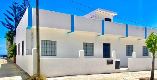 Oued Laou Apartment | منزل حوالي 50متر من البحر
