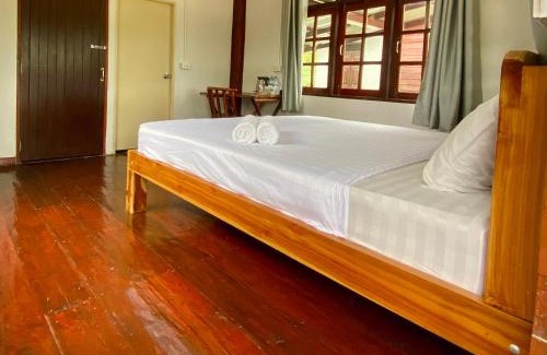 Khanong Phra House | บ้านพรธรณีรีสอร์ทเขาใหญ่ - Baan Ponthoranee Resort Khao Yai
