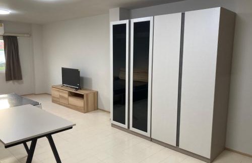 Bang Na Apartment | บ้านศรีแบริ่ง