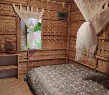 Chom Thong House | บ้านสวนกางโต้ง Ban Suan Kang Tong