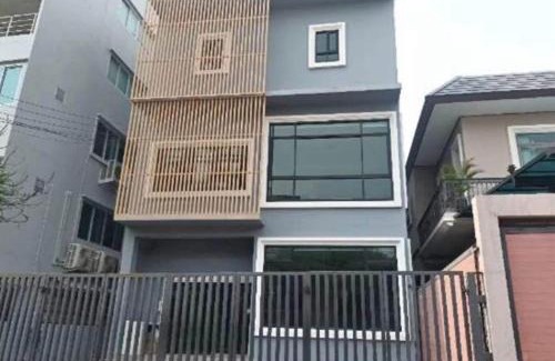 Phra Khanong Nuea Resort | สุวรรณ 3