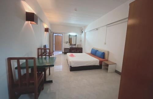 Bang Na Hotel | โรงแรมวินบางนา Win Bangna Hotel