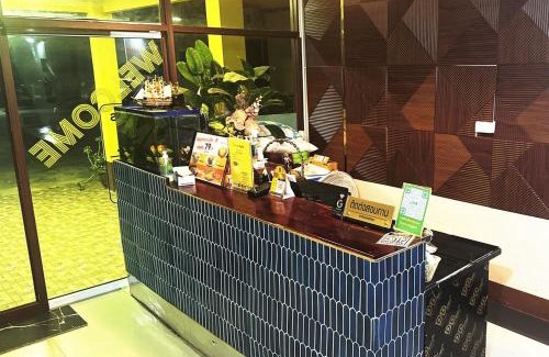 Amnat Charoen Hotel | โรงแรมเพ็ญพิศ