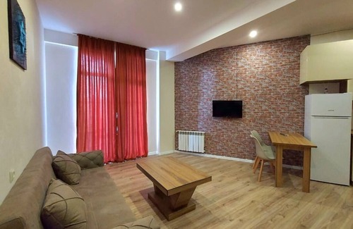 Tbilisi Apartment | ბინა თბილისში t'bilisi .გლდნი.