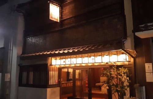 Shimogyo Hotel | ダース旅館＆カフェ（Dozen-Ryokan＆Cafe）