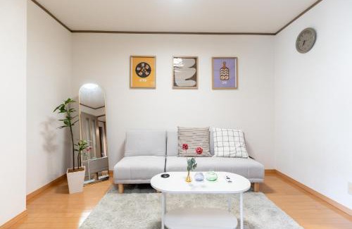 Chuo-ku Apartment | リトリートコート西新