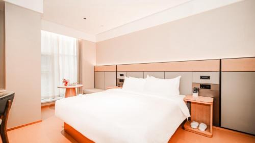 Korla Hotel | 万信至格酒店库尔勒二师医院新四中店