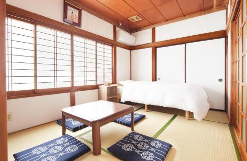 Nikko House | 世界遺産と東武日光駅に近い 全内装 3階まで階段あり 駐車場 子供不可
