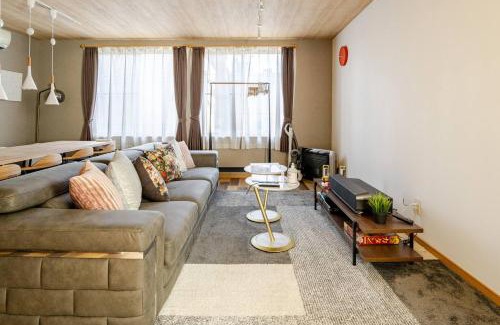 Chuo-ku Apartment | 丹羽邸