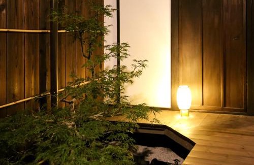 Shimogyo House | 京町家お宿・花