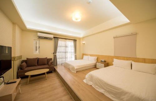 Taitung City Centre Bed & Breakfast | 台東市區 森白屋 六人 八人 十二人 包棟民宿