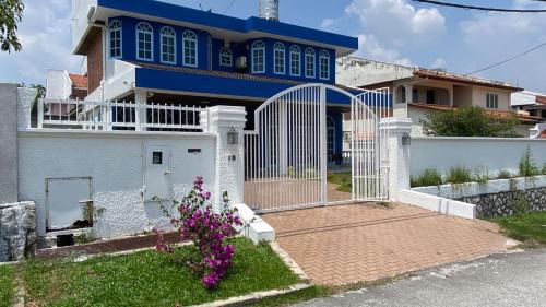 SS 2 House | 吉隆坡后花园别墅Backyard Garden Villa KL