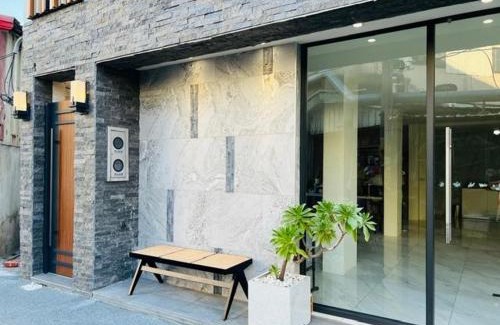 Yunlin House | 天橋居