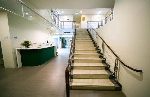 East District Hostel | 客旅家青年旅館 Travelers Plus