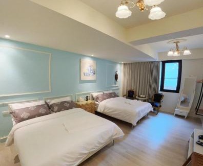 West Central District House | 巴洛克文旅 海安路民宿#停車折抵#花園夜市