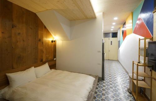 West Central District House | 捉鳳凰 台南百年老宅包棟導覽民宿系列Catchphoenix Centennial Guesthouse