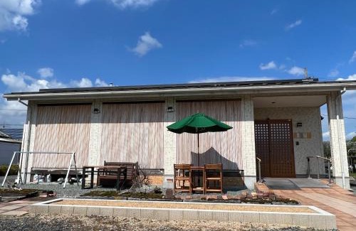 Tanbara House | 日常を忘れる静かな空間の宿クレンリネスDanDan