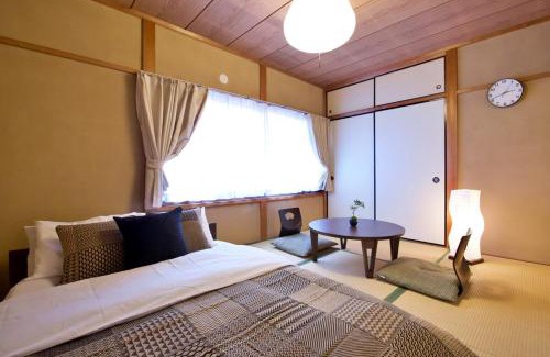 Nagawa Apartment | 東月光町戸建て