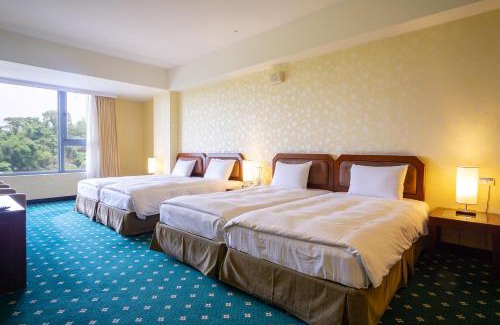 Dongshan District Resort | 柳營尖山埤 Liuying Jianshanpi Resort
