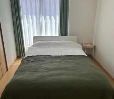 Warabi Apartment | 桜の旅
