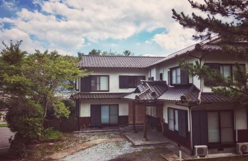 Yufuin Onsen House | 湯布院我楽珍民泊Yufuin Garakuchin