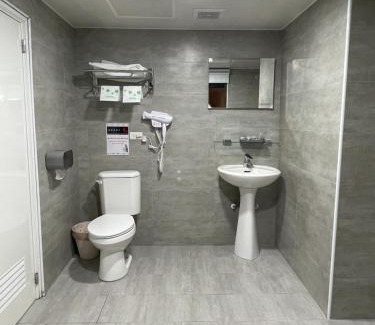 Taoyuan City Centre Hotel | 溫情自助旅店