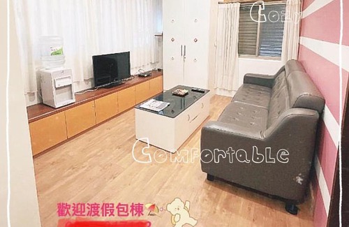 Dongshan House | 漫步河畔