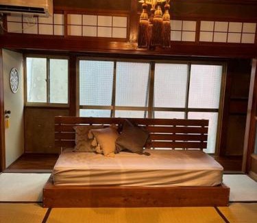 Amami Villa | 繁華街まで徒歩10分の好立地 観光や食事を楽しむことができます