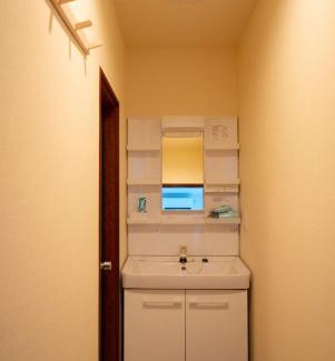 Tsuzuki House | 美築粟田