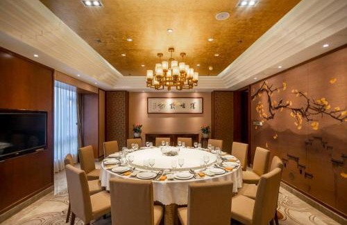 Lingwu Hotel | 银川河东机场万信瑞铂酒店