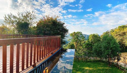 Emei Cabin | 雲彩小屋Clouds Camping House