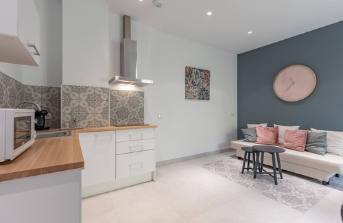 La Petxina Apartment | ꕥ Chic & Comfortable Apartment/Private Terrace ꕥ