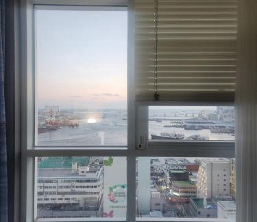 Jung-gu Apartment | 더베이먼트레지던스