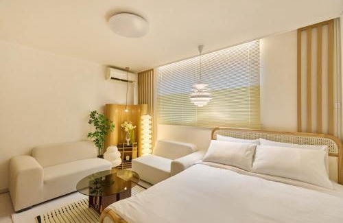 Seokchon-dong Apartment | 서울 명동 롯데월드 kspo dome 강남